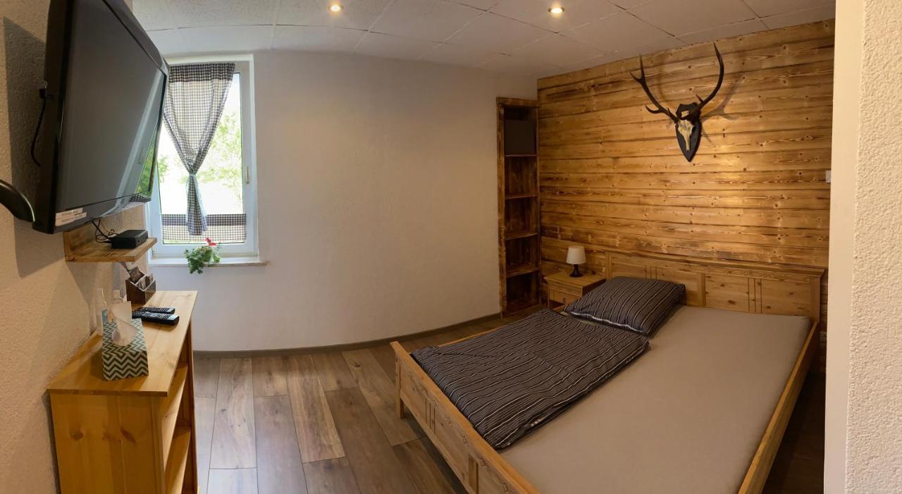 Ferienwohnung Haasen Lauscha ภายนอก รูปภาพ